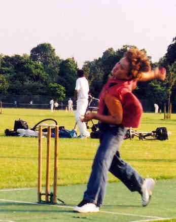 Freddie Barrass bowls